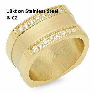 18 karat gold plate ring stainless steel Cubic Zirconia High Quality Size 10 New